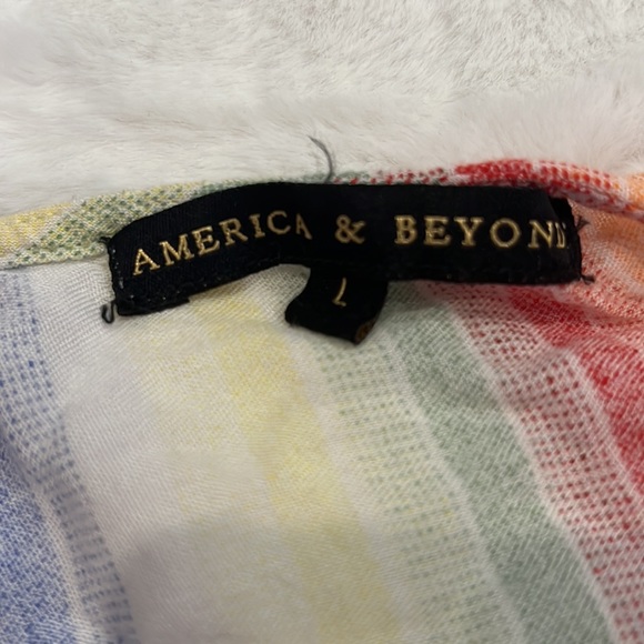 Cover up - Picture 4 of 4